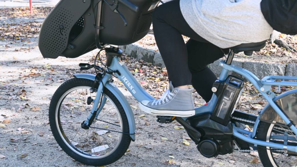 子乗せ電動アシスト自転車(イメージ)